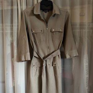 Beige dress metal accent